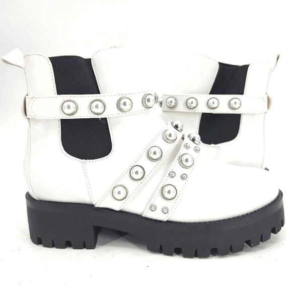 New Nordstrom BP Kora 2 White Ivory Pearls Lug Chelsea Boots Womens Size 6.5 - Picture 1 of 9